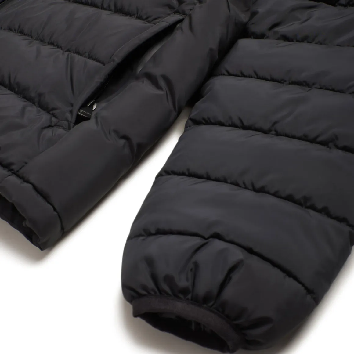 LIGHT WEIGHT PUFFER JACKET BLACK