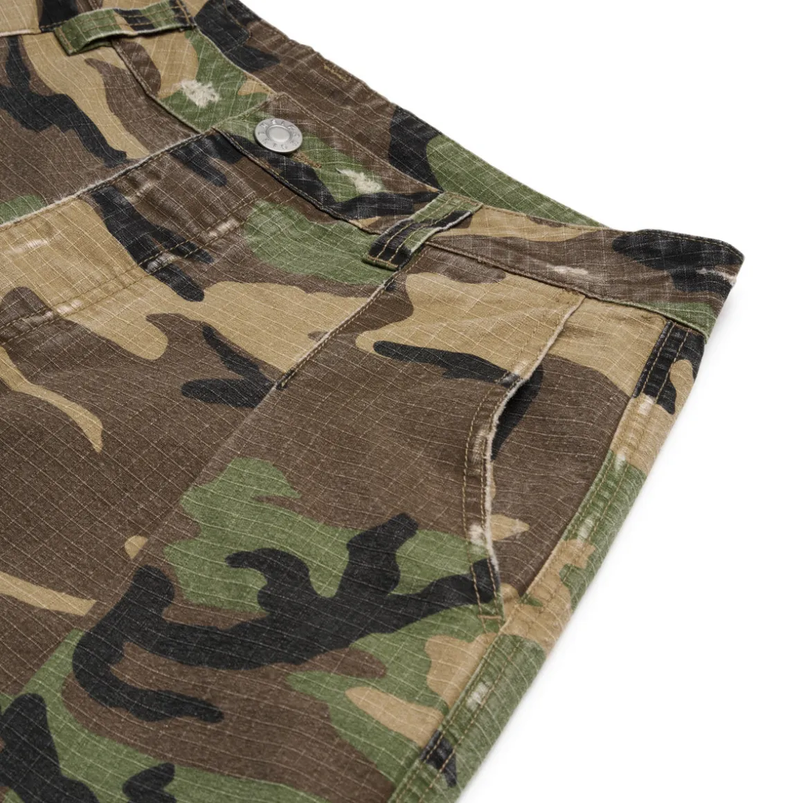 OVERSIZED CAMO WORK SHORTS