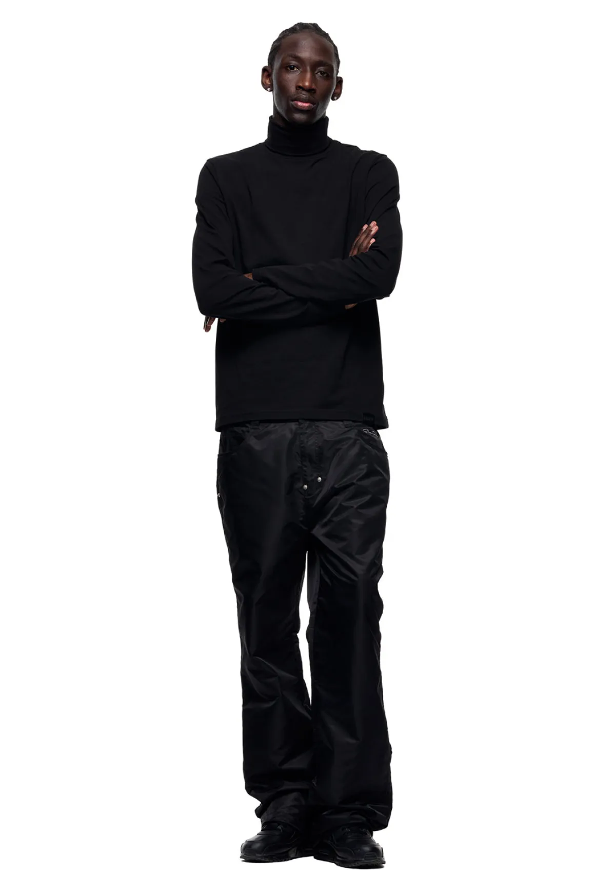 6PM+ TURTLENECK BLACK