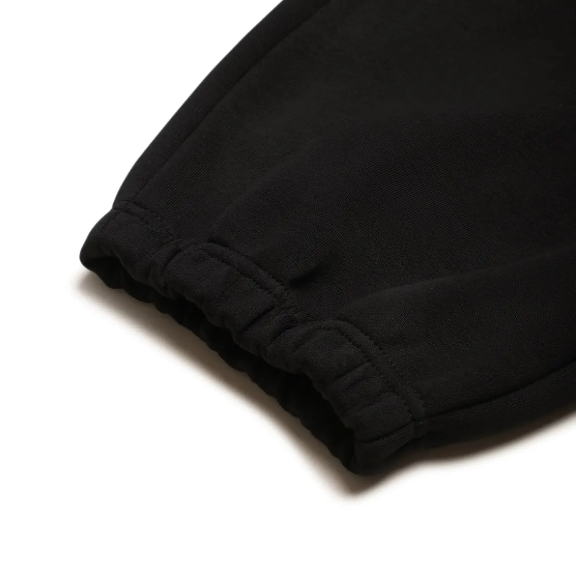 X-TRA WIDE CUFF JOGGER BLACK